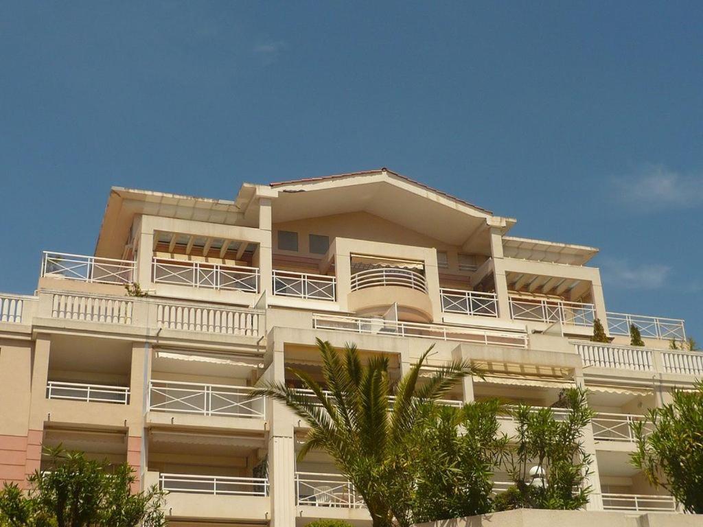 Charmant 2P Vue Mer Face Au Port De Golfe Juan Exterior foto